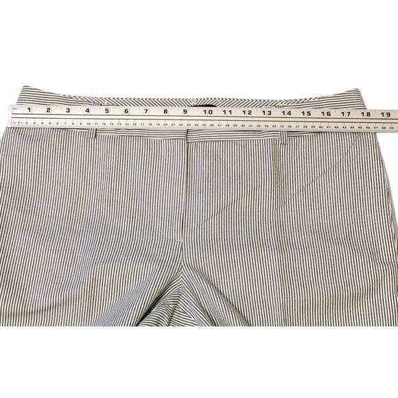 Talbots Signature Womens 12 Cropped Capri Pants Seersucker Beach Nautical Resort - Picture 6 of 13
